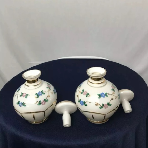 Vintage Satin Glass Perfume Vanity Bottle Set - Picture 5 of 6